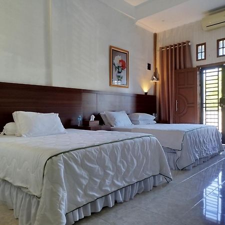 Kana Hasya Homestay "Rumoh Jamee" Meulaboh Экстерьер фото