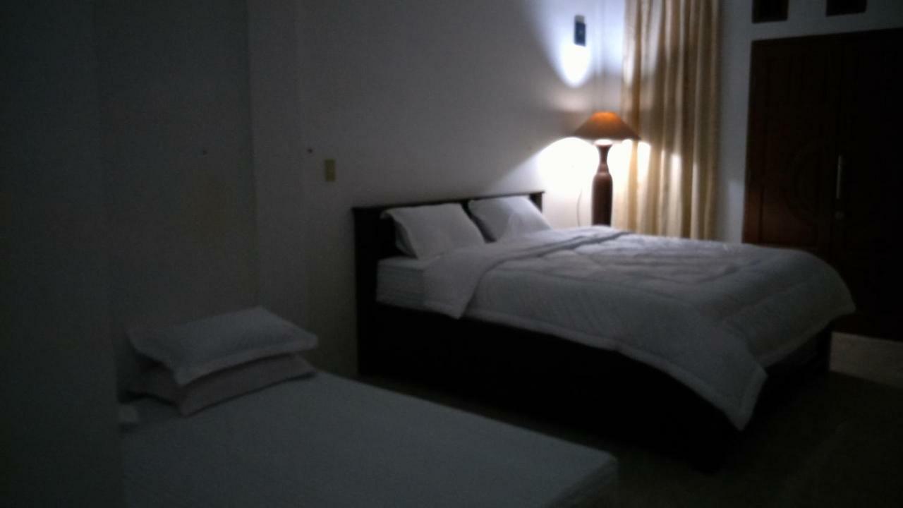 Kana Hasya Homestay "Rumoh Jamee" Meulaboh Экстерьер фото